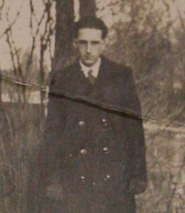 Oldershaw, Donald McKie (D.M.) Photo